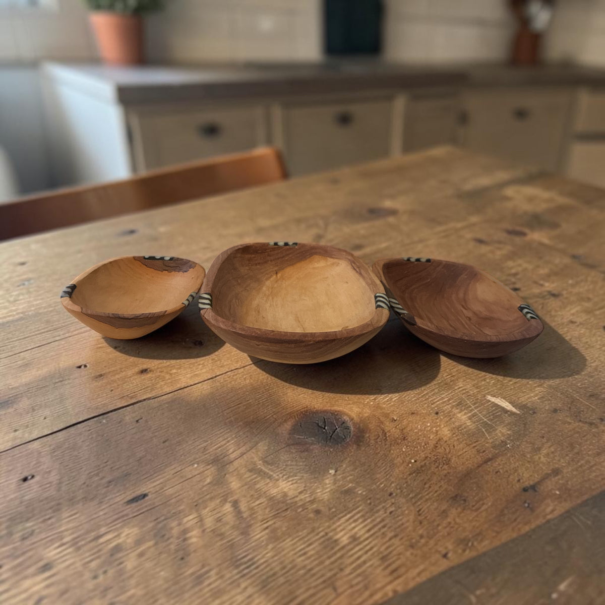 Handmade Kenyan Olive Wood Nesting Bowls with Bone Inlay Set of 3: Oval Shape