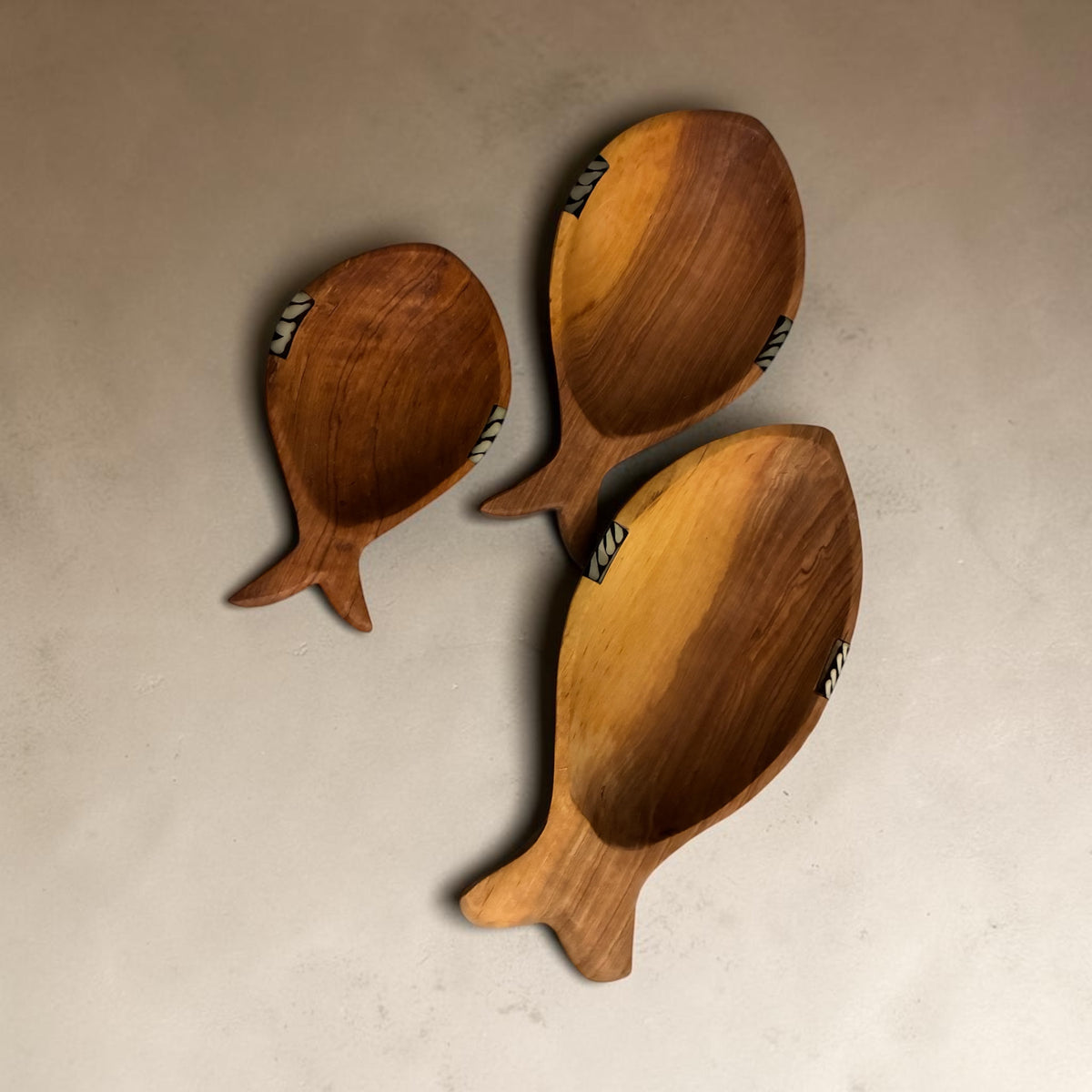 Kenyan Olive Wood Fish Serving Bowls with Bone Inlay – Set of 3 | M4:19